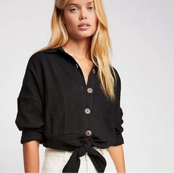 Free People Tops - FREE PEOPLE Sunstreak tie front top